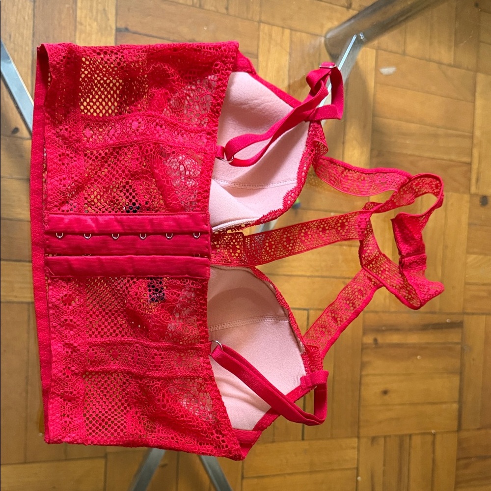 Victoria’s Secret Red Lace Women's Bralette - Picture 6 of 9